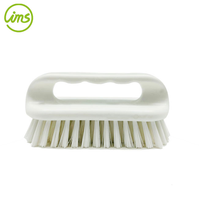 Brosse à récurer avec manche - blanche